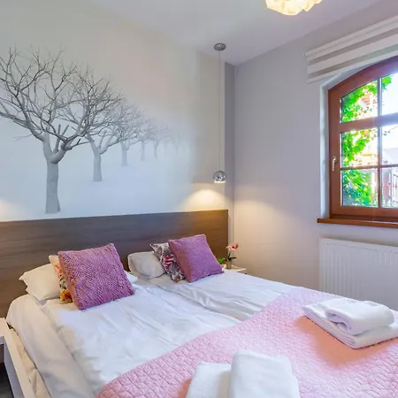 Blue Sky - W Centrum, Blisko Deptaka, Restauracji I Atrakcji Karpacza - Obrońców Pokoju 1d Apartamento Karpacz