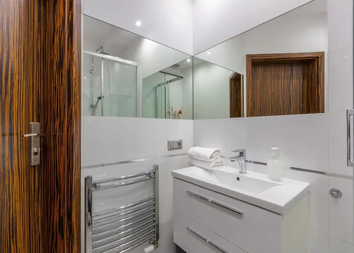 Appartement Blue Sky - W Centrum, Blisko Deptaka, Restauracji I Atrakcji Karpacza - Obroncow Pokoju 1d Karpacz